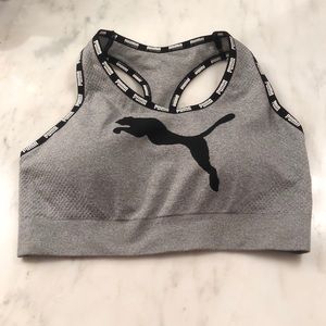 sports bra